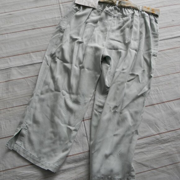 NWT J.JILL MINT GREEN TENCEL/LYOCELL WIDE LEG PANTS W/FLORAL BELT DETAIL SZ 22W - Picture 5 of 5